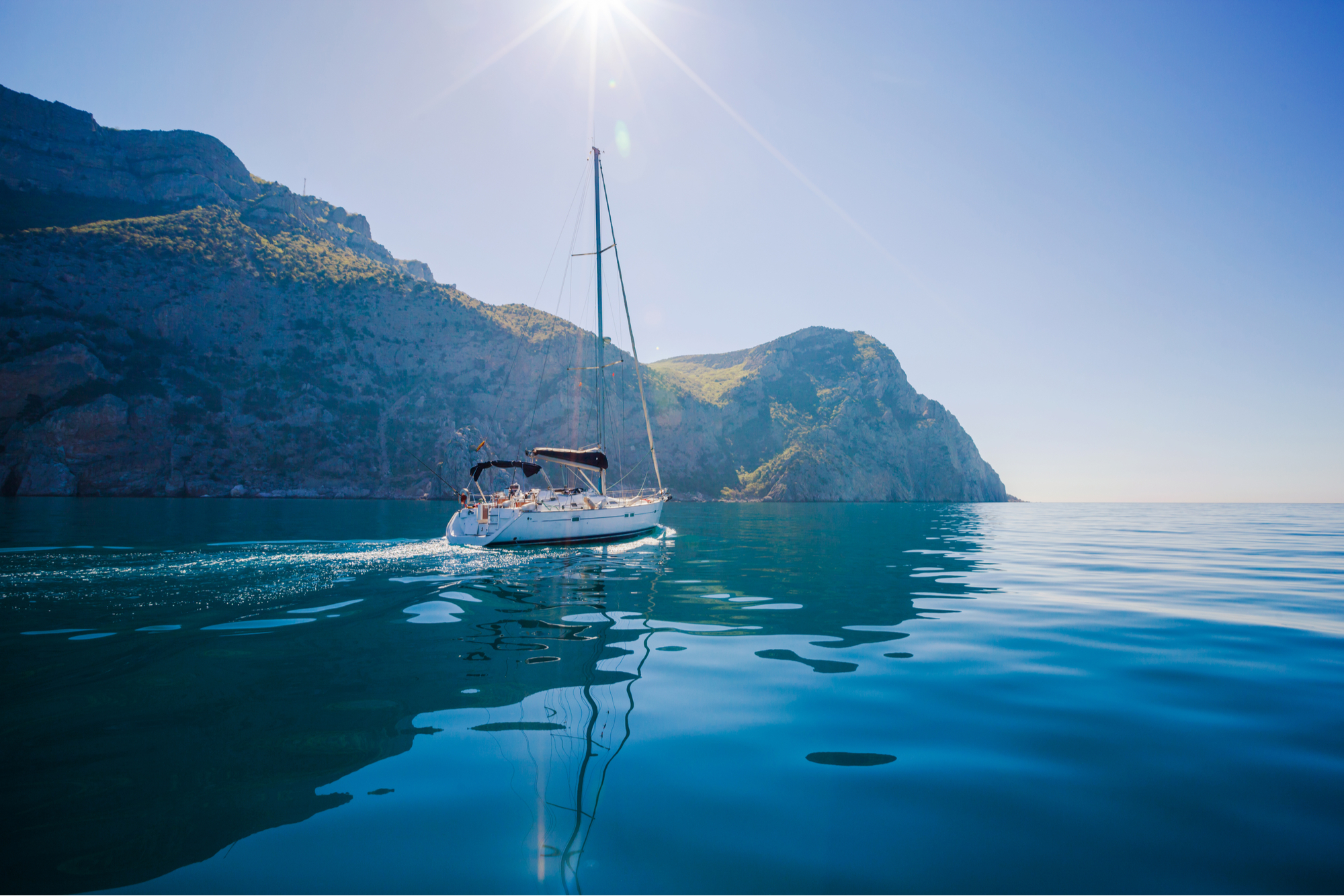 Solutions de découpe polyvalentes pour les matériaux utilisés dans la construction de bateaux